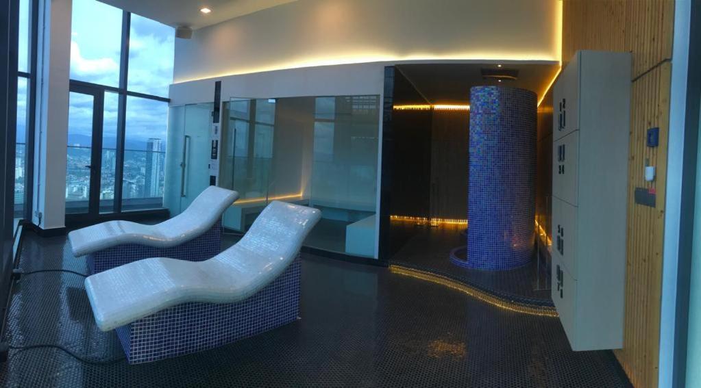 Star Sky Pool Klcc Apartment *