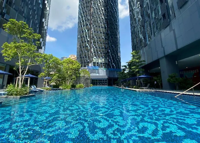 Star Holiday Sky Pool Klcc