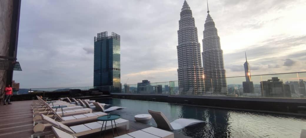 Star Sky Pool Klcc